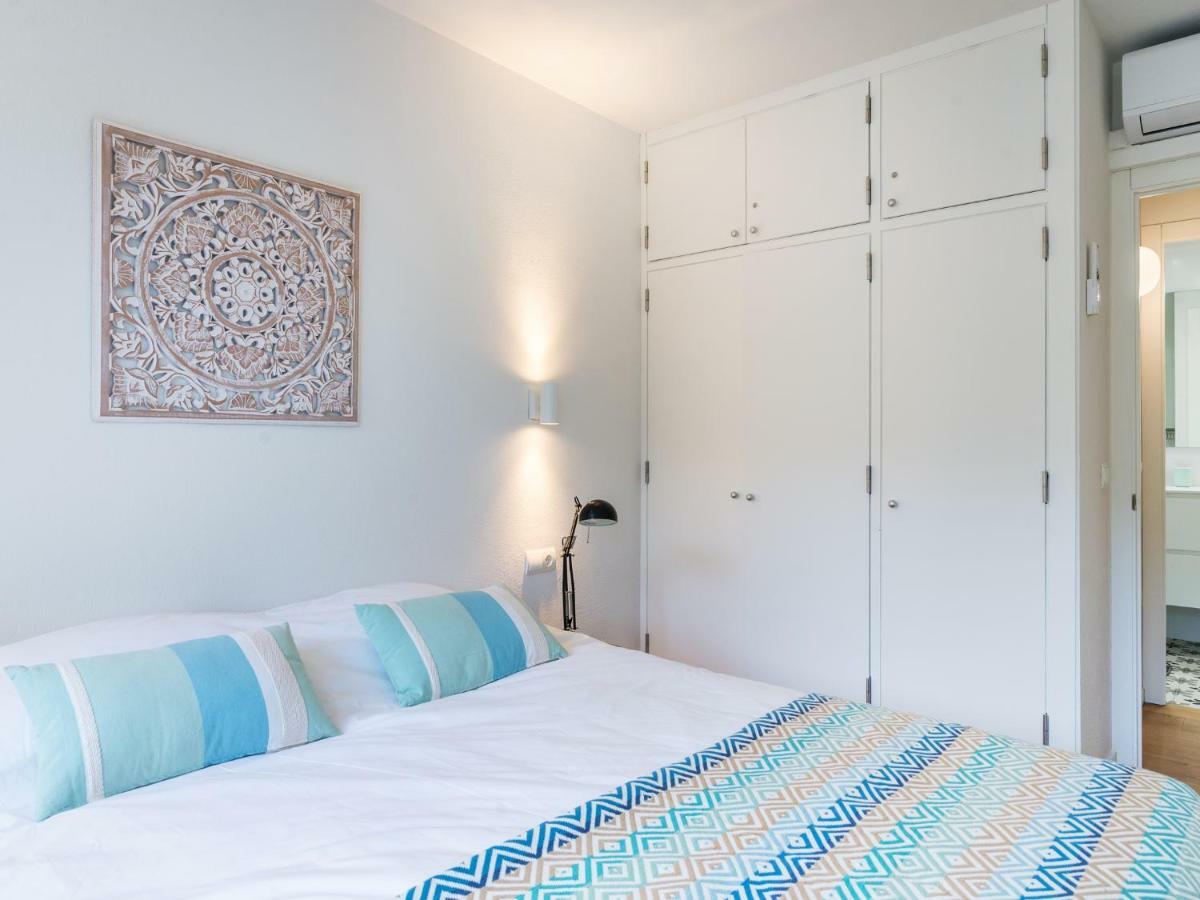 La Vie En Rouge Sa Riera Duplex, Private Parking