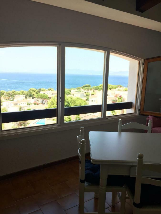 115 Carrer Punta Montgo Apartment