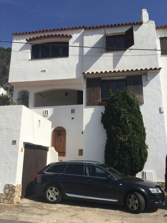 Apartment 115 Carrer Punta Montgo *