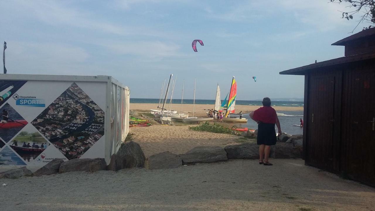Holiday home 15 C/muga-a Empuriabrava