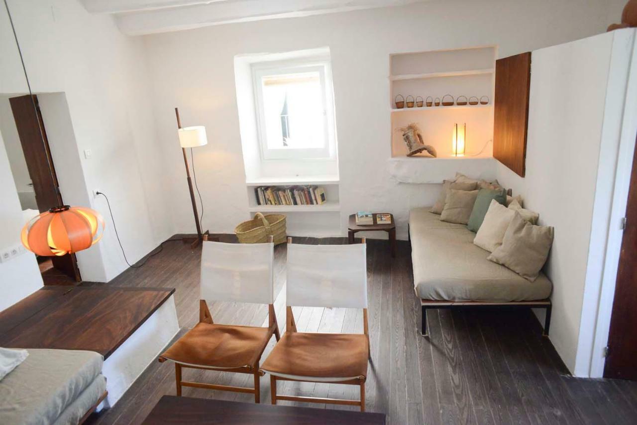 Сasa de vacaciones Cozy Townhouse In By Coderch Milá -