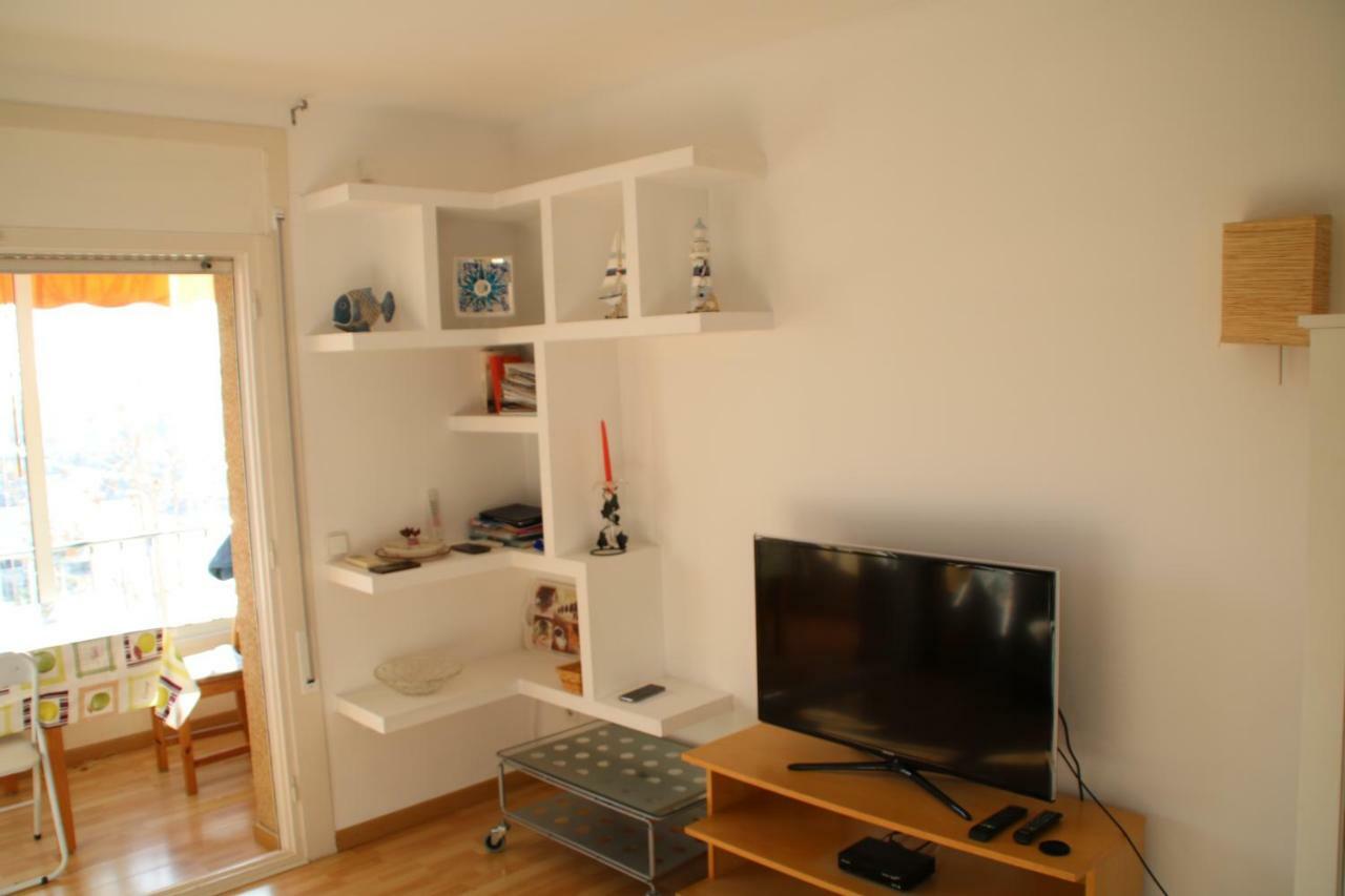Apartment Centre *