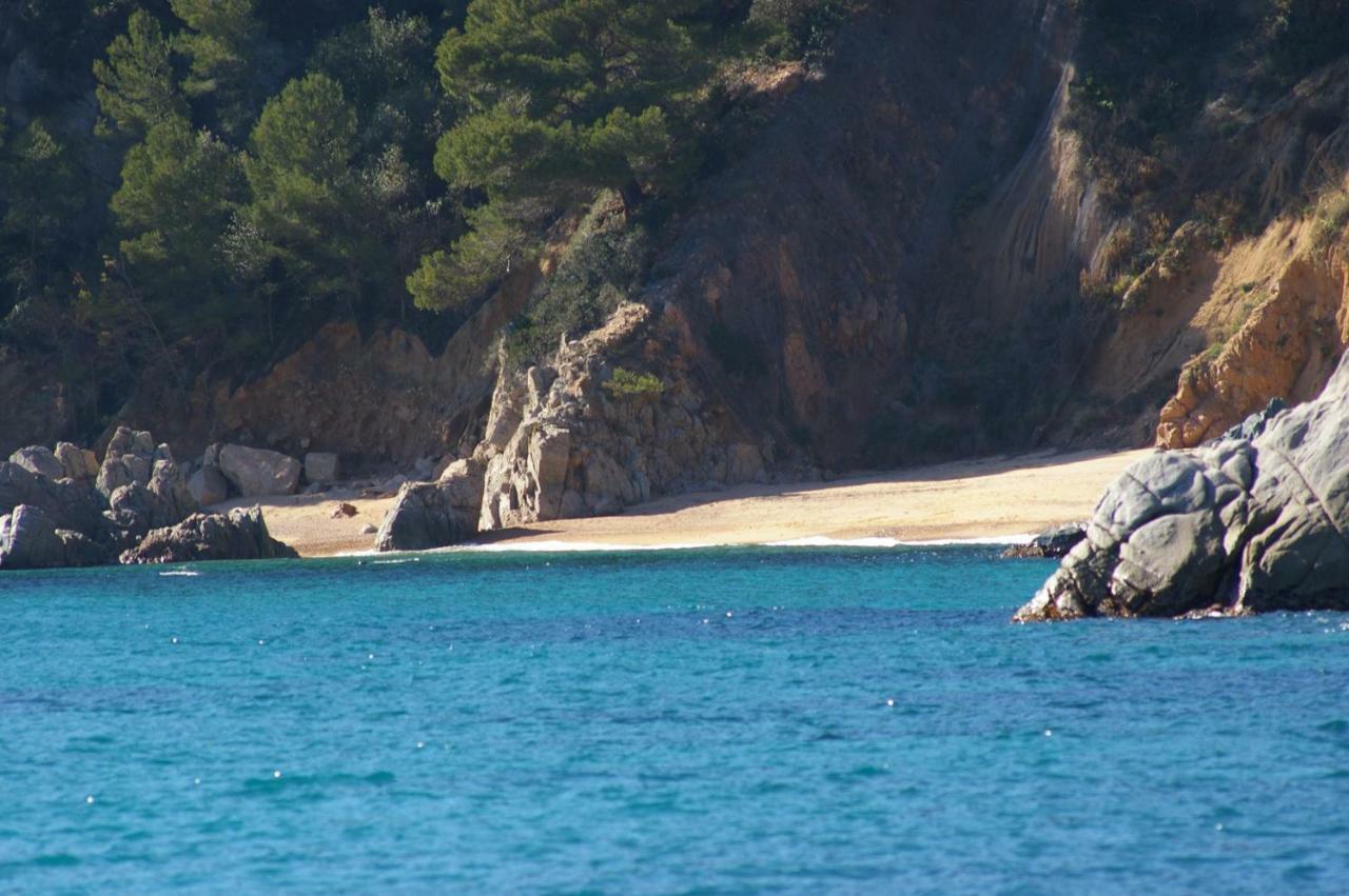 Casa Luna En Playa De Santa Maria De Llorell