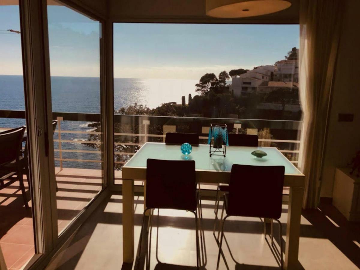 Apartamento Apartamento Cala Salionç Playa Frente A La Playa Y Encima Del Mar