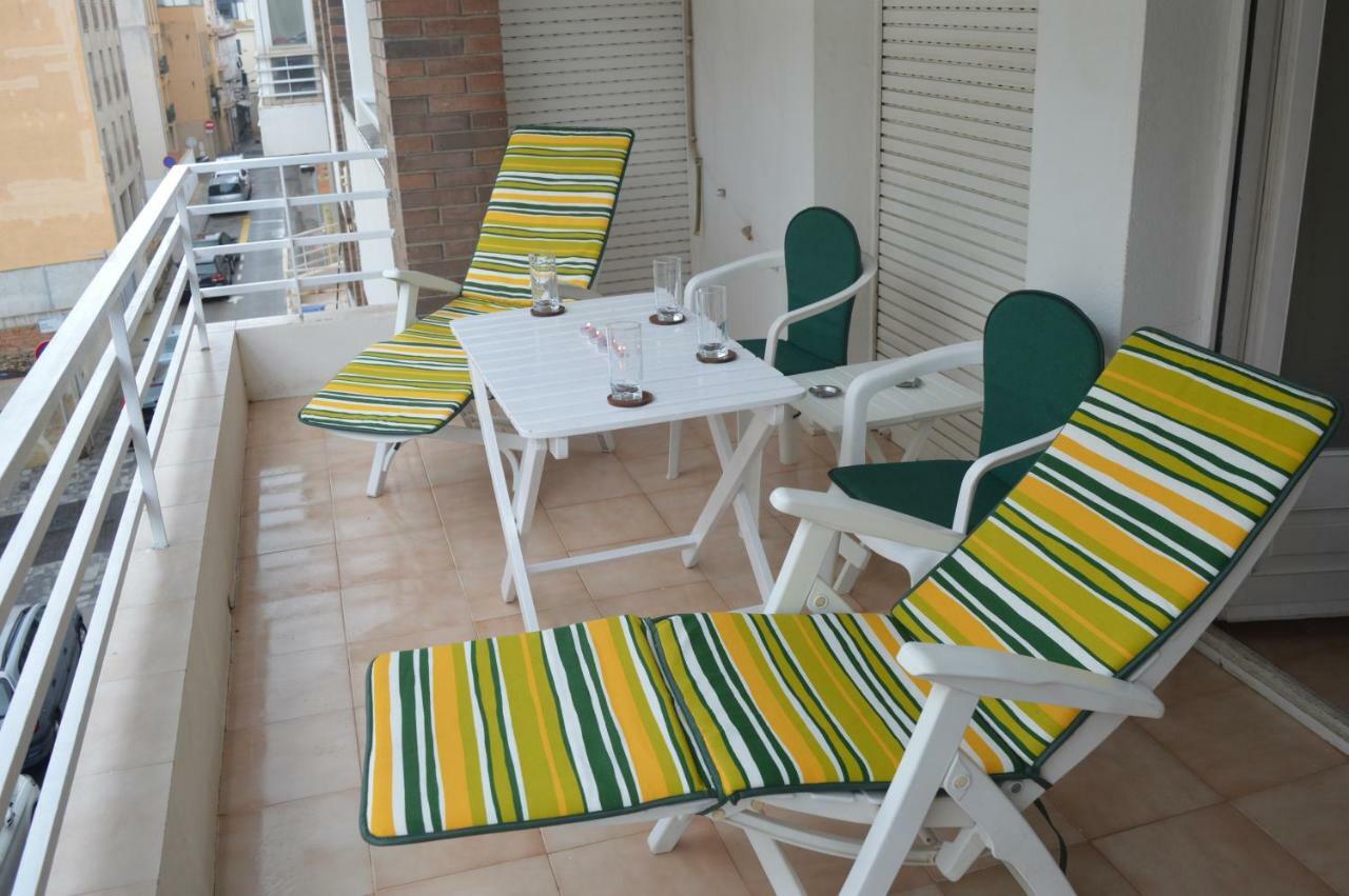 Apartamento Completo 200m Playa Apartment Roses