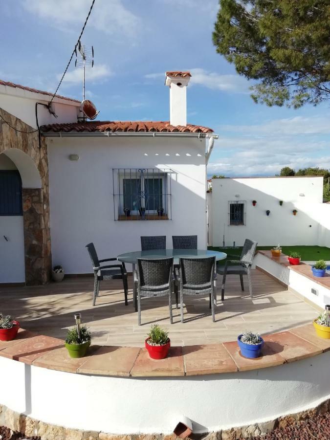 Delightful Close To The Holiday home L'Escala