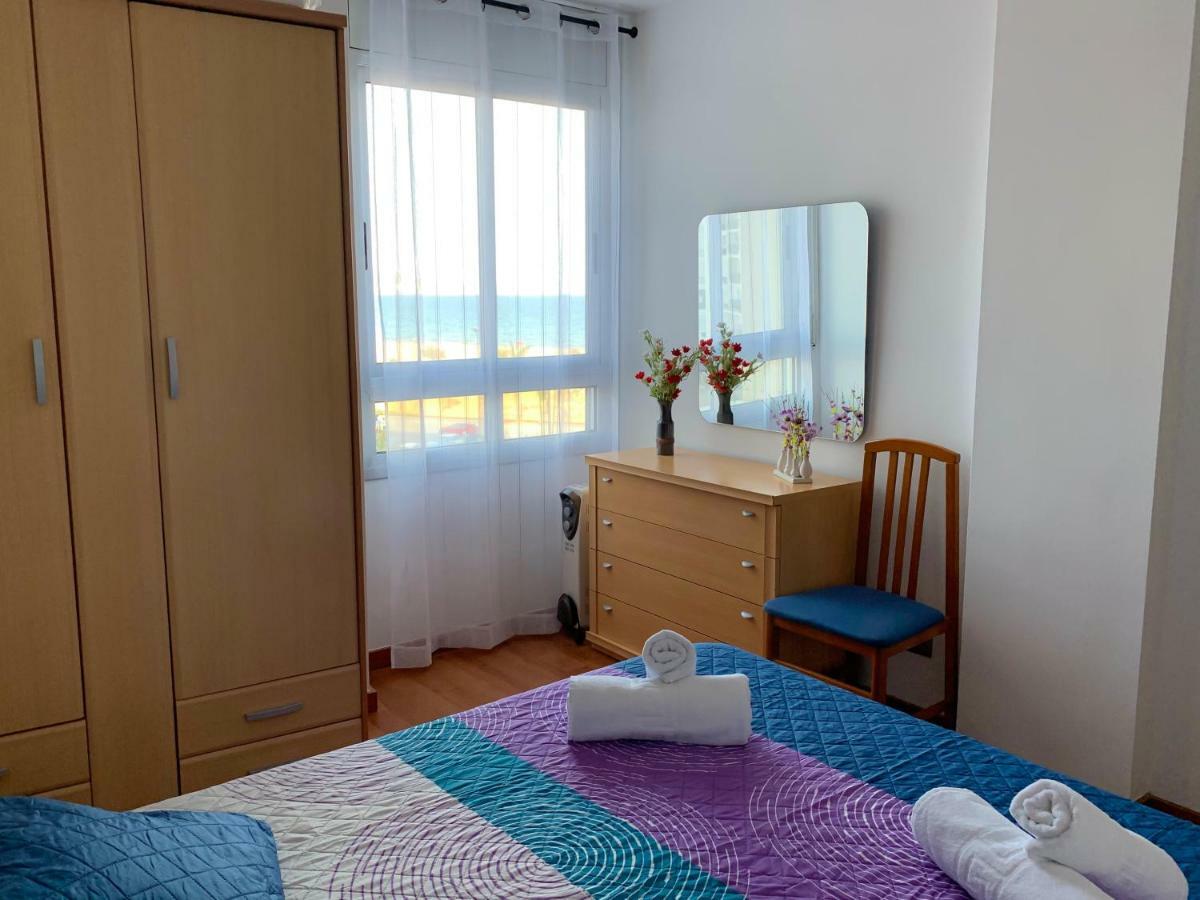 Apartamento En Primera Línea De Mar *