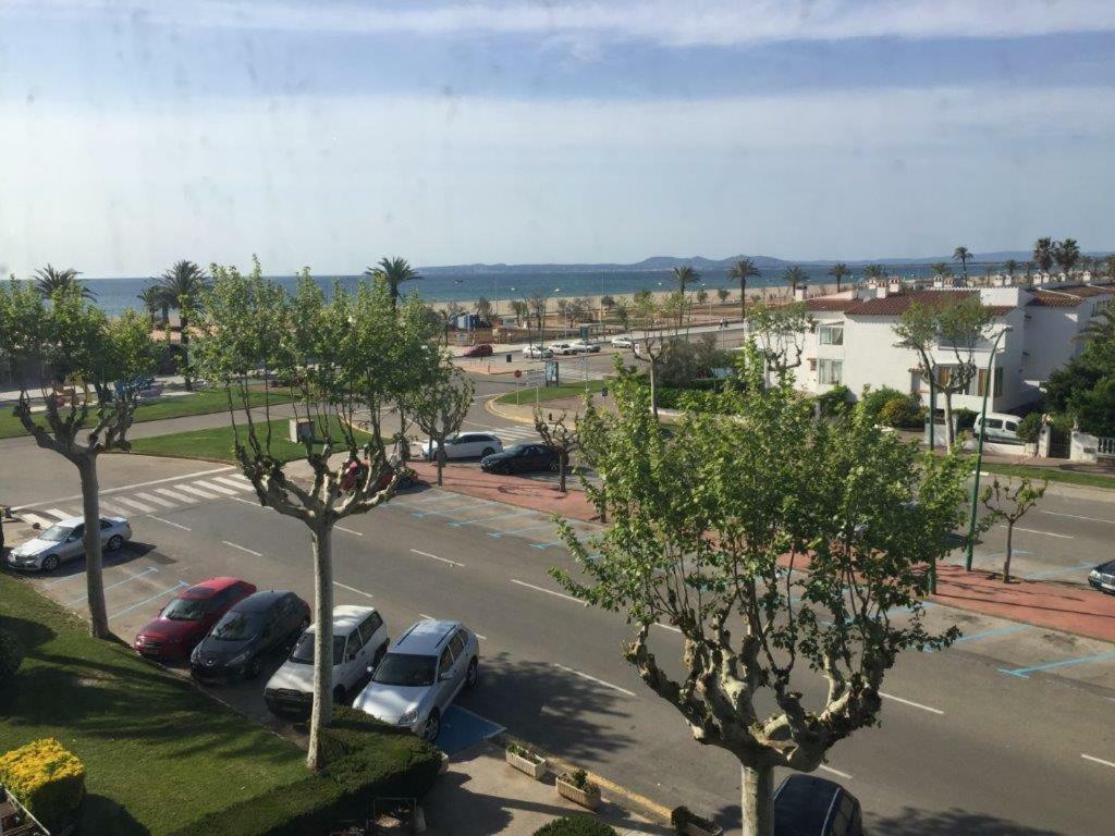 Apartamento Awaydays - 317 - Duplex Style 1st Sea Line Ampuriabrava