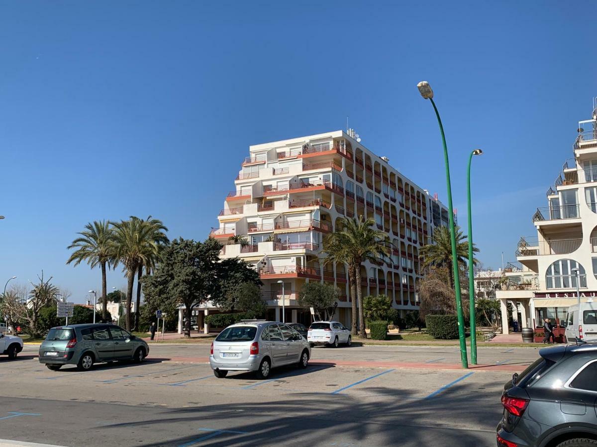 Apartment Awaydays - 317 - Duplex Style 1st Sea Line