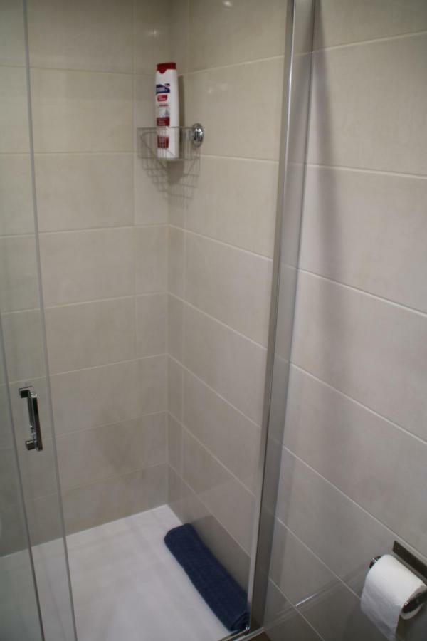 Apartment Centre *