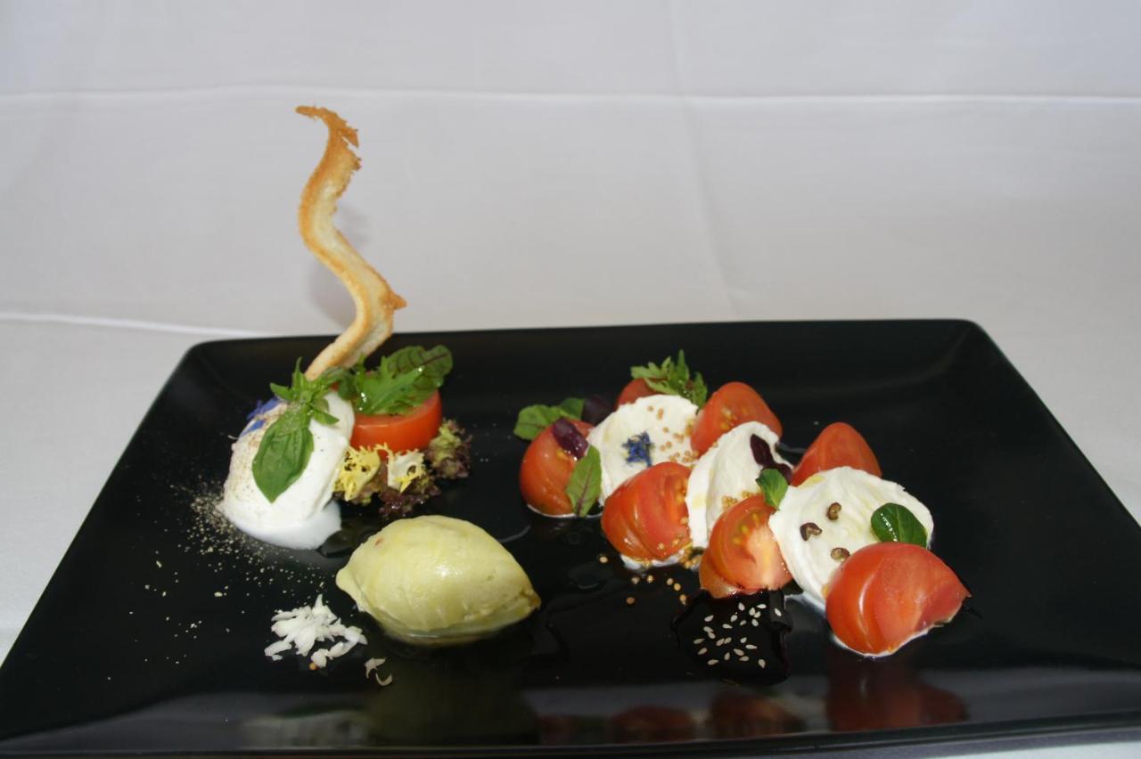 Hotel Canyelles Platja 4*