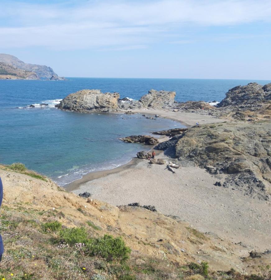 Port De , La Miranda *