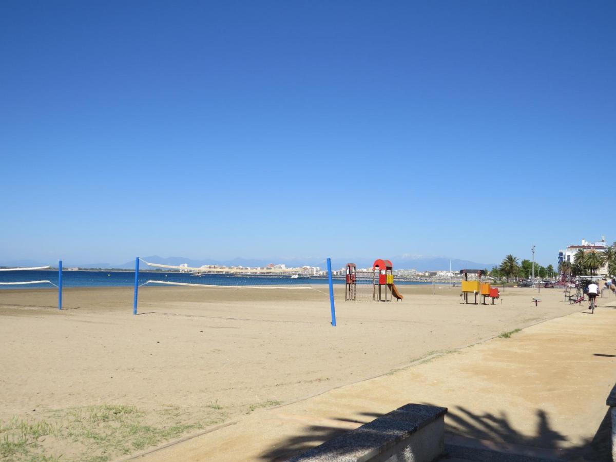 Apartamento Puig Rom 106 *