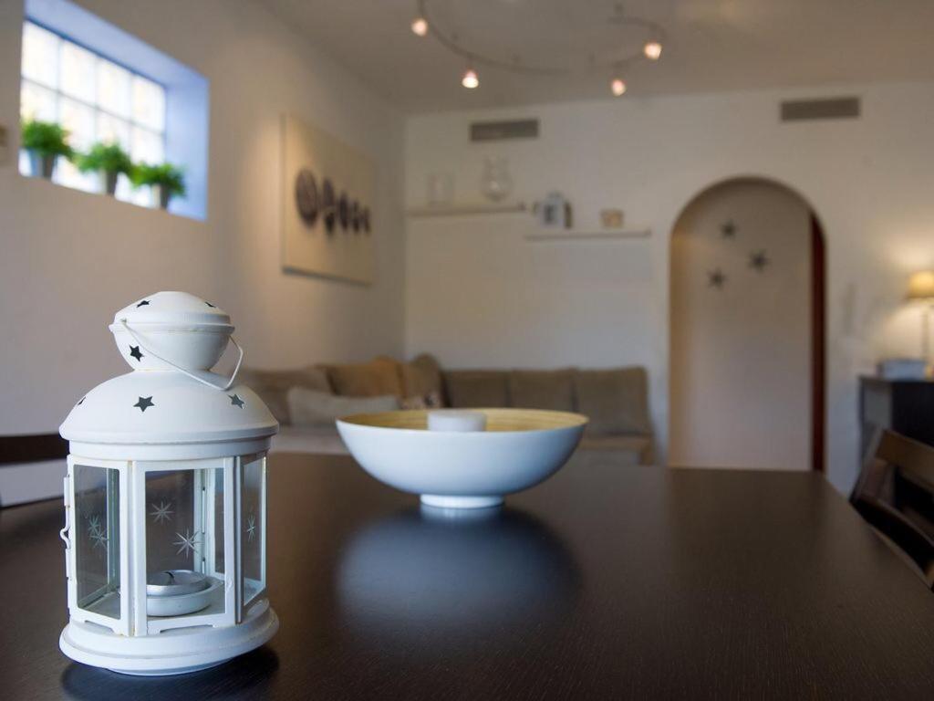 Casa En L Escala Con Piscina Y Wifi Free Сasa de vacaciones *
