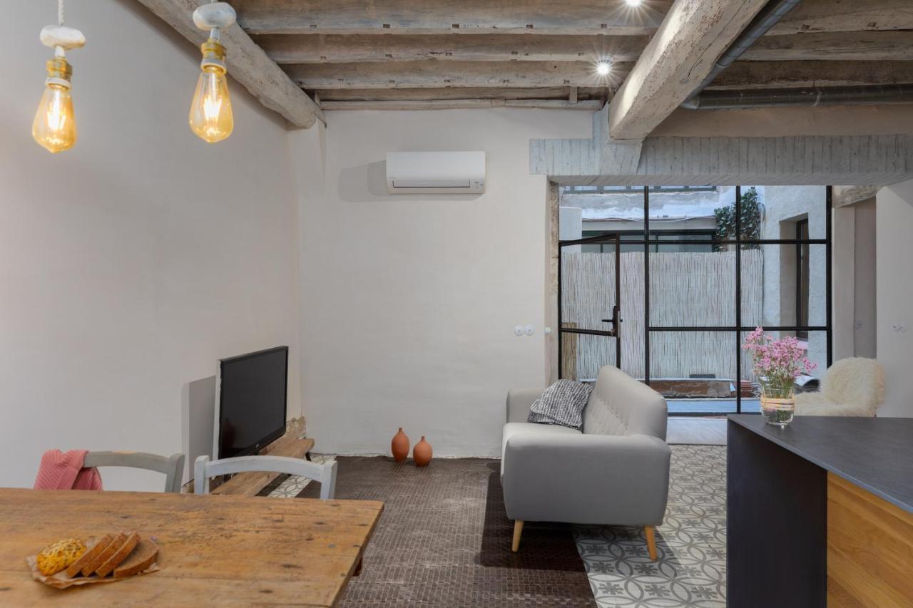 Flateli Mercaders 5 Apartamento *