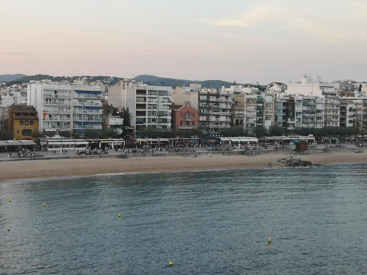 Con Wifi Y Piscina En Frente A La Playa - Costa Brava Blanes