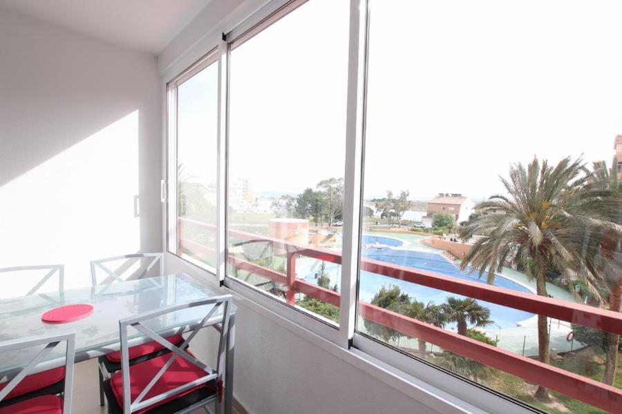 Apartamento Con Vistas Al Mar Y A La Piscina En