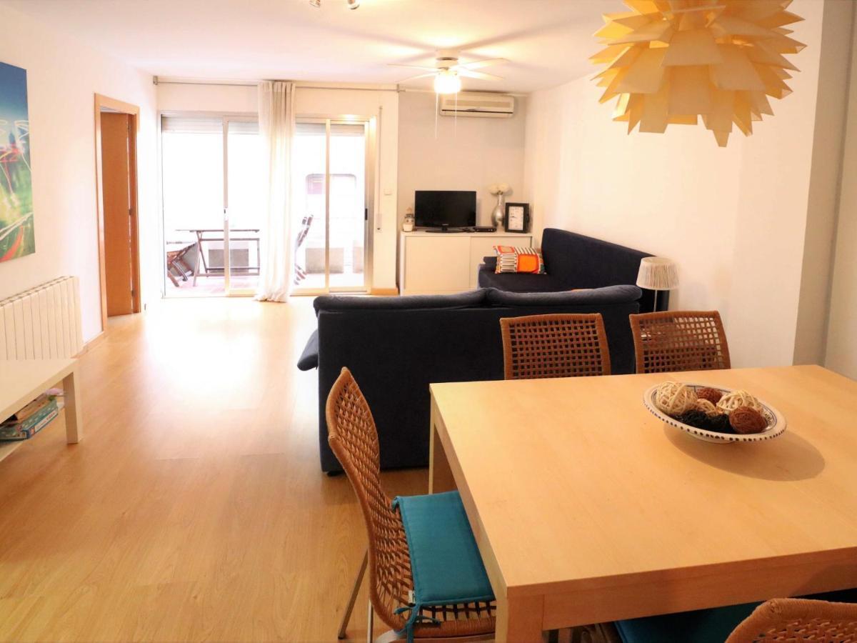 Metropol Apto Per 5 Pax Primera Linea Mar D22223 Apartment *