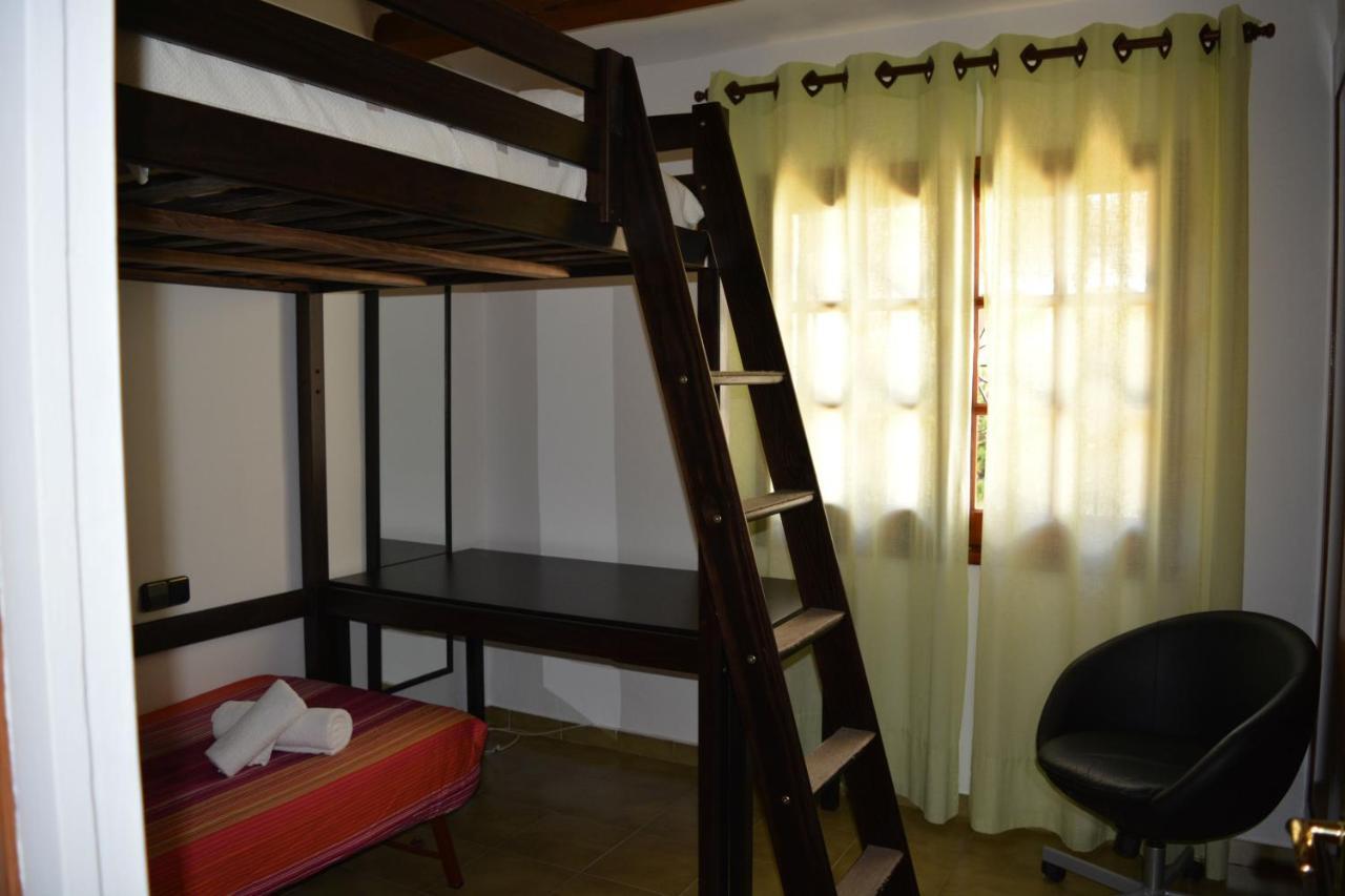 Casas Blanca 19 Con Piscina En Playa Santa María De Llorell Сasa de vacaciones