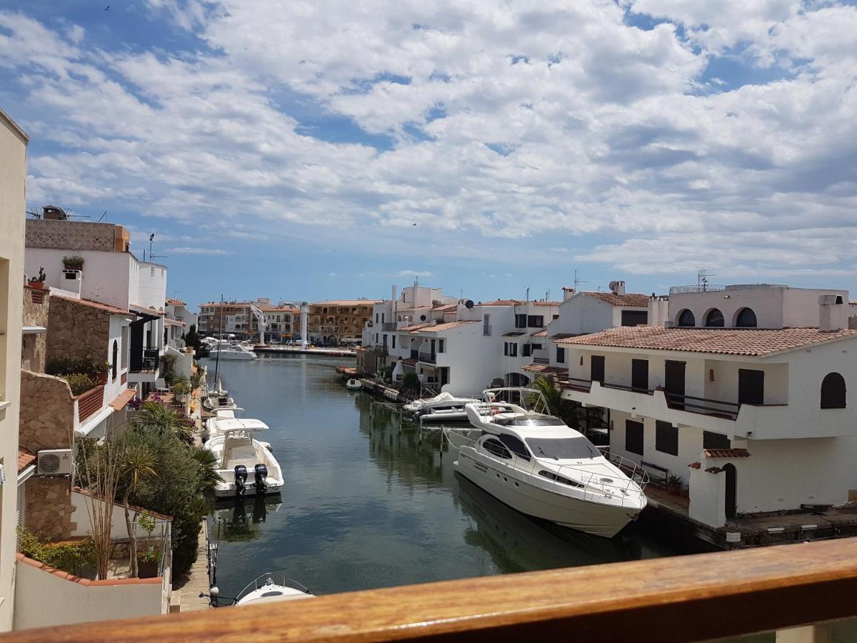 Apartamento Magnífico Junto Al Canal Principal.