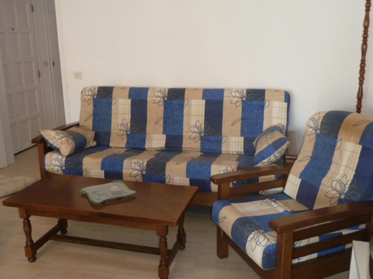 Apartamento En Planta Baja Directo Al Canal Ref 81 * Ampuriabrava