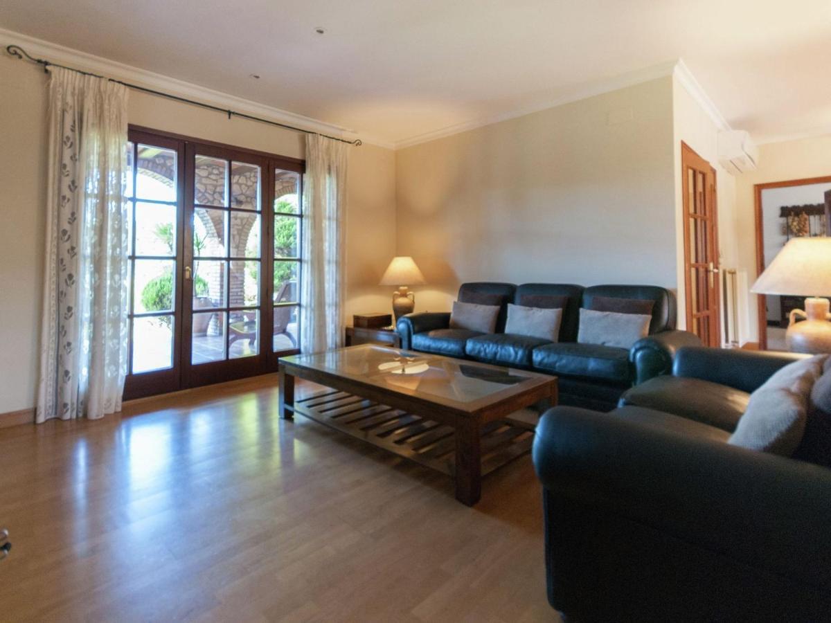 Belvilla By Oyo Golf Villa