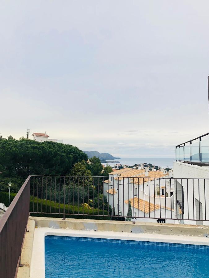 Cau Del Llop Apartment *