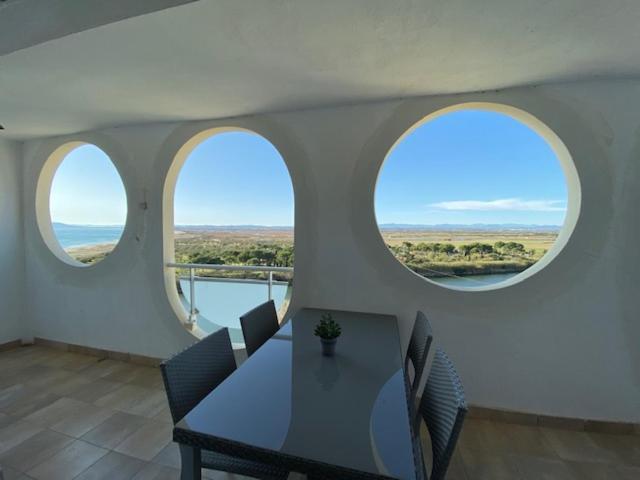 Delta Muga 2 - Apartamento En Primera Línea De Mar Con Vistas Al Mar Y Al Rio - Centro - Playa Ampuriabrava