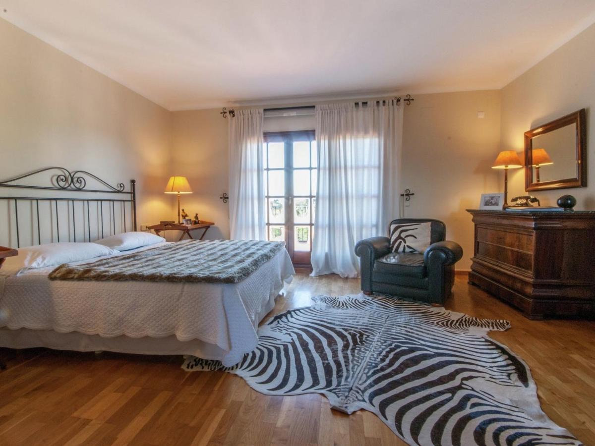 Belvilla By Oyo Golf Villa
