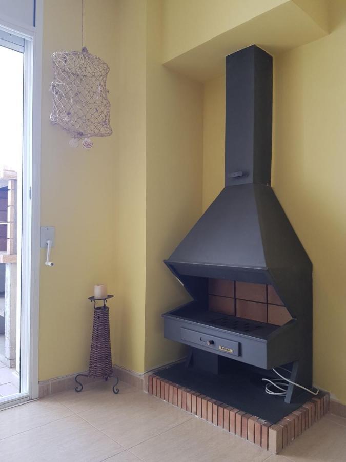 Magnífico Junto Al Canal Principal. Apartamento Ampuriabrava