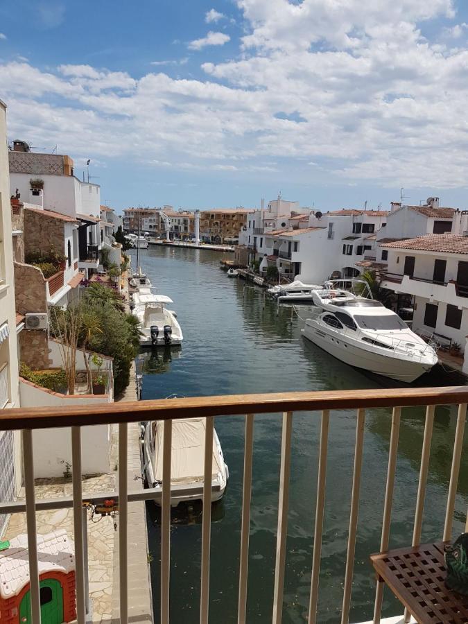Apartamento Magnífico Junto Al Canal Principal. *