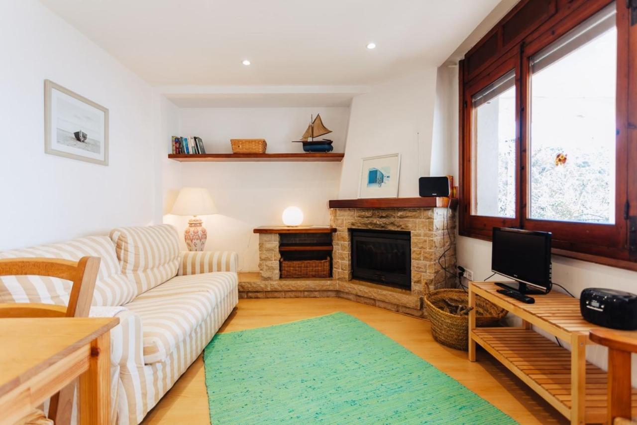 100 Meters From The Beach Of Fresh And Comfortable -tamariu Perica Apartment Tamariu