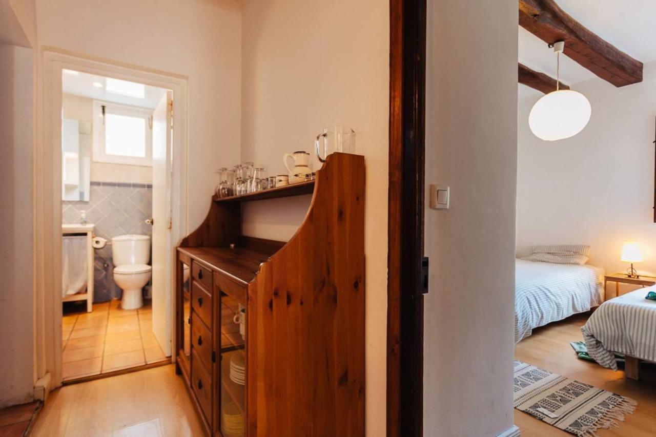 Apartment 100 Meters From The Beach Of Fresh And Comfortable -tamariu Perica