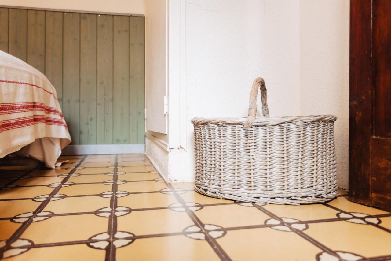 Apartment 100 Meters From The Beach Of Fresh And Comfortable -tamariu Perica
