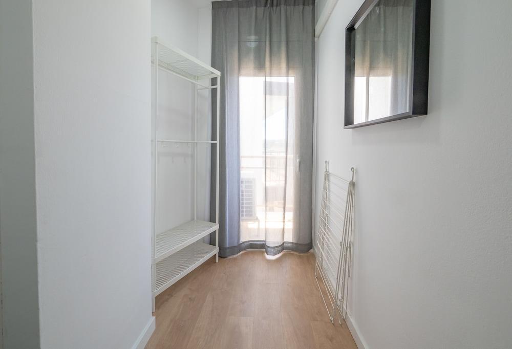 Apartment Ar Melrose Place