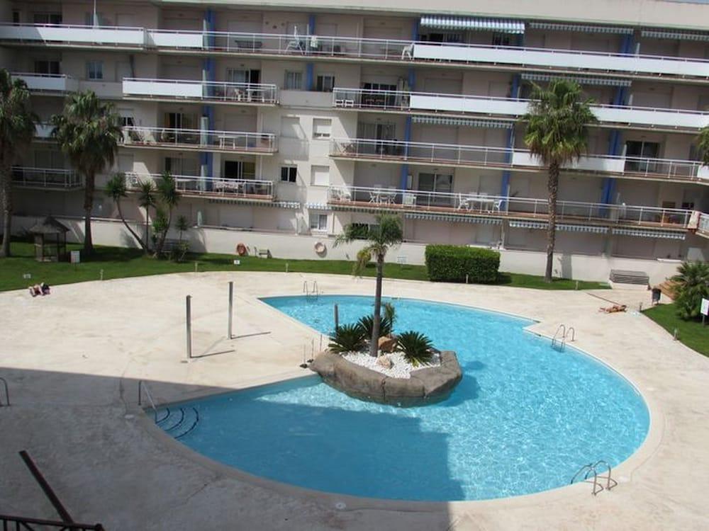 Port Canigo Bajo 11 *