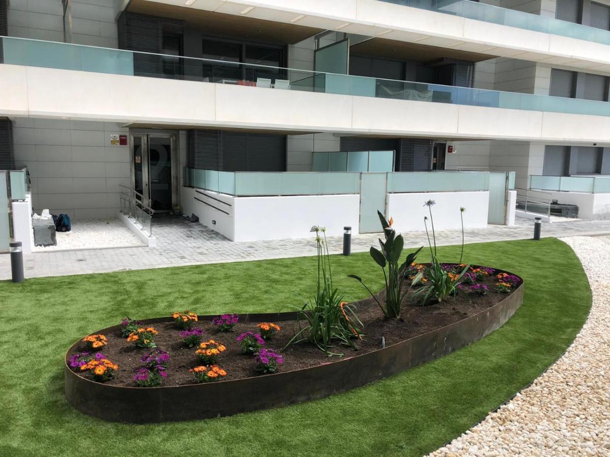 Flateli Luxury Apartamento *