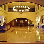 La Costa Beach & Golf Resort