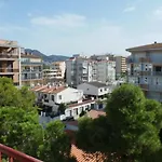 Apartamento Luminoso Con Vista Al Mar, Balcon, Aparcamiento, Aire Acondicionado Y Cocina Equipada En Roses - Es-204-10