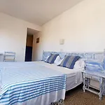 Hostal Santa Ana