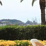 Seafront L\'Estartit Apartments