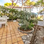 CARBONERAS 53 Apartamento con terraza jardín y vistas al mar