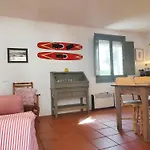 T2 - Sunny Duplex With Garden 50M From Beach