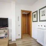 Apartamento con gran terraza Girona