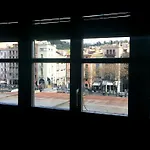 Moderno Apartamento Sobre El Rio