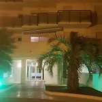 Marina 2