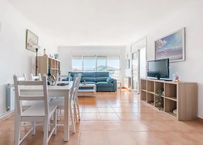 Stunning Apartment In Palamos With Kitchenette