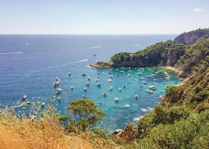 Stunning Apartment In Tossa De Mar With Kitchen
