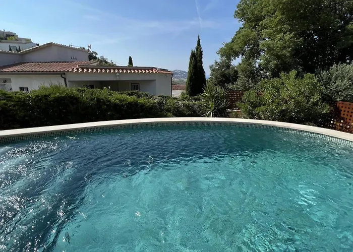 Preciosa Casa En Mas Fumats Con Piscina Y Bonitas Vistas