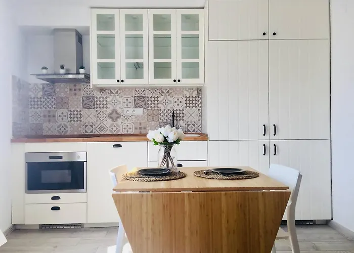 Beautiful apartment stylish village house @ Center Cadaqués